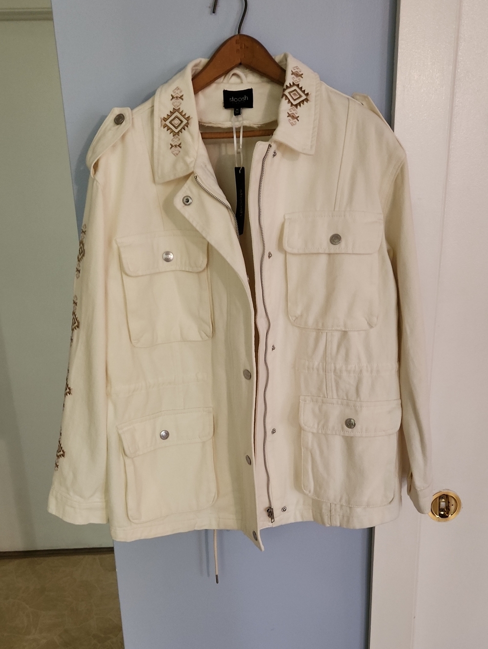 Cream Coloured Jacket With Embroydery
